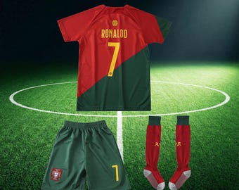 Equipación de fútbol de Portugal: Conjunto infantil de camiseta Ronaldo #7 con pantalón corto y calcetines, el mejor regalo para aficionados y niños.
