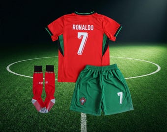 Ronaldo #7 Portugal Kinder Fußballtrikot - Komplettset bestehend aus Trikot, Shorts & Stutzen Fußballtrikot, Kindertrikot