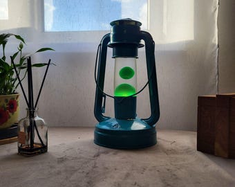 Handmade Kerosene Lava Lamp – Vintage Style Green Wax Desk Decor
