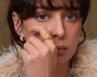 Personalized 18K gold lion face ring, set with CZ diamonds, Minimalist gold ring|original design·bridal ring·Bridesmaid Gift·Gift for her