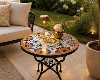 Handgefertigter marokkanischer Mosaiktisch - Zellige Terrasse, Beistelltisch, Boho Gartendeko, Akzent Möbel am Pool, nach Maß