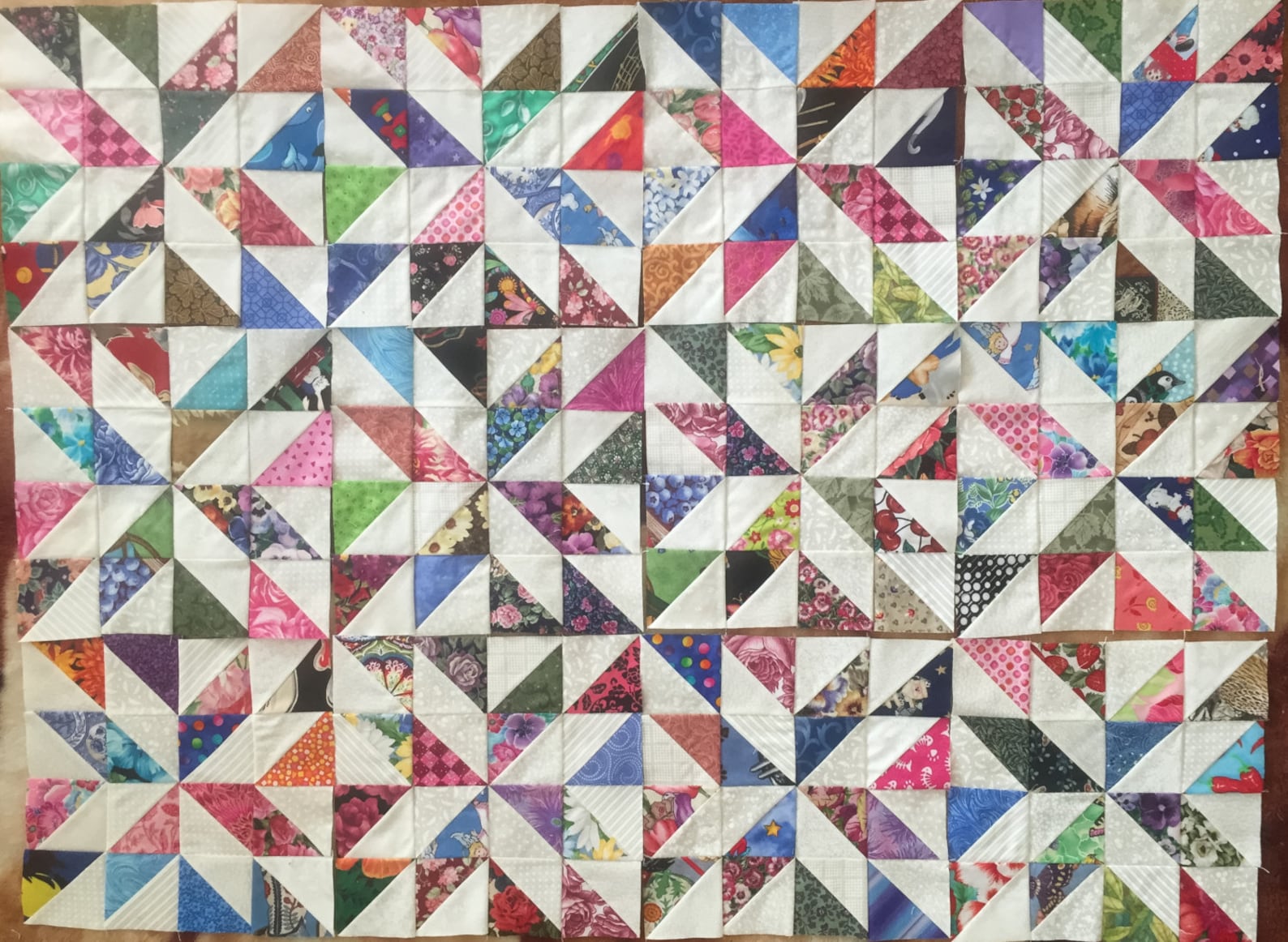 12 COLOR COLLECTION Scrappy Pinwheels Quilt Top Fabric Blocks 100% ...