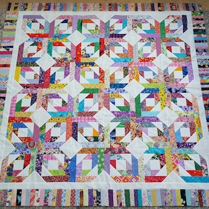 GORGEOUS PINEAPPLE BLOSSOM Quilt Top