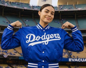 LA Frauen Blau Satin Jacke Weihnachtsgeschenk • Halloween Outfit • Unisex Custom College Style Jacken Herren Varsity Bomber LA Team Fan Geschenke