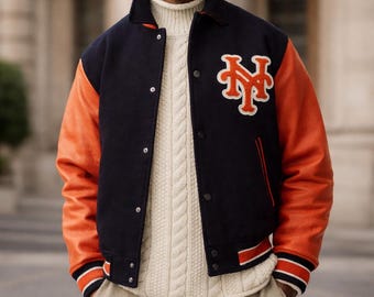 Benutzerdefinierte Navy und Orange Varsity Jacke, Baseball Letterman Jacke, Vintage Style Bomber, Weihnachtsgeschenk für Ihn, Halloween-Kostüm