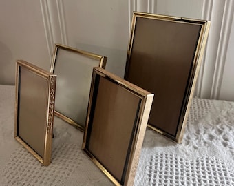 Kolekcja ramek do zdjęć w kolorze mosiądzu w stylu vintage, zestaw 4 złotych ramek, dekoracja ścienna do galerii Cottagecore Home Display
