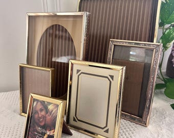 Kolekcja ram mosiężnych w stylu vintage | Zestaw złotych ramek do zdjęć | Dekoracja ścienna | Ramki w różnych rozmiarach | Kolekcja stylów domowych