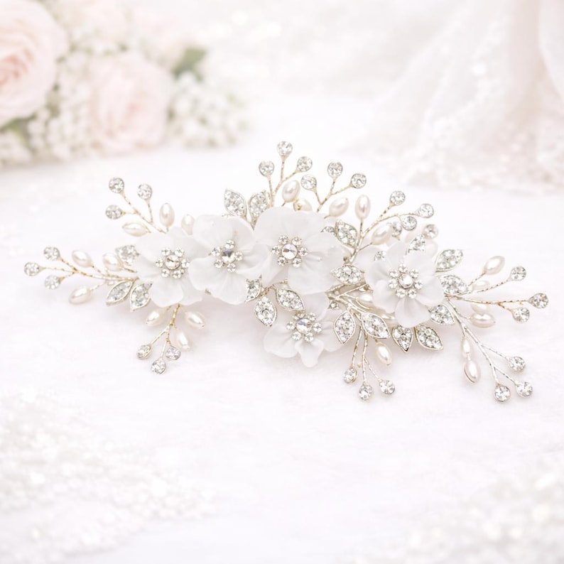 Barrette de mariée fleur de perle et cristaux