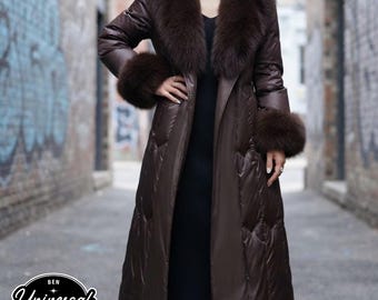 Cappotto lungo con colletto / Capospalla con cintura in vita / Abbigliamento invernale / Stile formale femminile