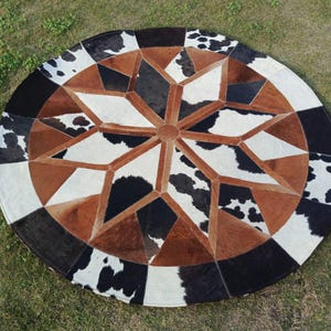 Handmade Patchwork Cowhide Round Rug, Geometric Starburst Western Decor