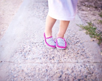 Easy Crochet Slipper Pattern for Babies Toddlers and Kids No. 3