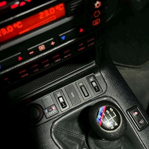 BMW E36 USB-C snabbladdare