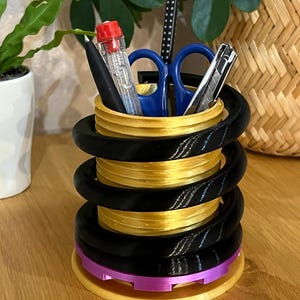 Stiftehalter Gewindefahrwerk 3D Druck Gold, Geschenk Mechaniker KFZ Mechatroniker, Werkstatt Deko Auto Tuning, Federbein Stifthalter Premium