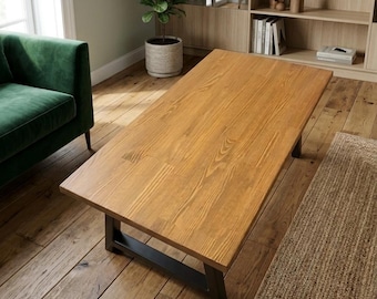 Mesa de centro de madera maciza de pino, mesa de centro de estilo rústico moderno de mediados de siglo.