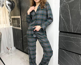 Handgjort flanellpyjamasset, mysig rutig pyjamas, vårpyjamas