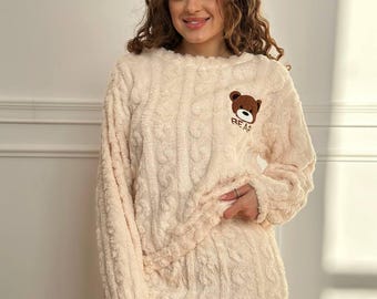 Fleece Pyjama Set Frauen, Bär Stickerei Plüsch Top und Hose, Weicher Teddy Schlaf Set, Kuschelige Nachtwäsche
