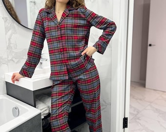 Handgjort flanellpyjamasset, mysig rutig pyjamas, vårpyjamas