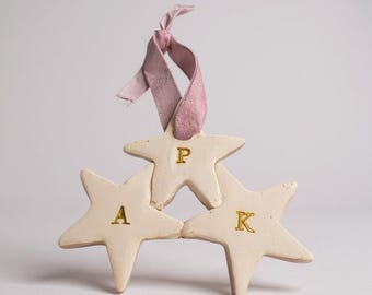 Personalisierte Stern Ornament, Familie erste Ton Verzierung, kundenspezifische Weihnachtsdekoration, handgemachtes Andenken Geschenk, personalisierte Feiertagsdekoration