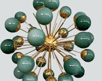 Sputnik-ljuskrona i mässing och grönt glas, modern stil, från mitten av århundradet | Retro taklampa för matsal,