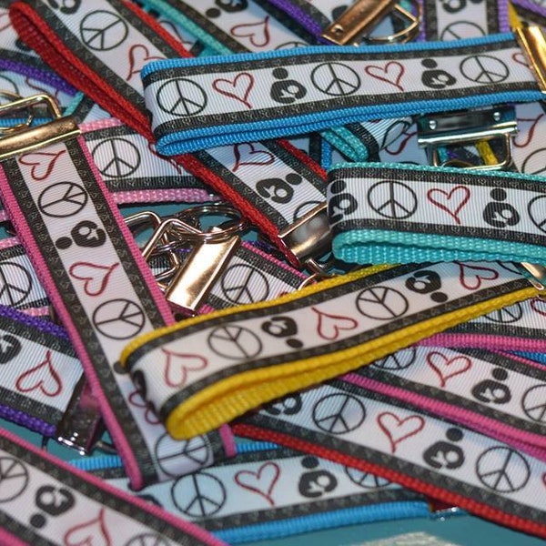 Frieden, Key Liebe und Breastfeeding Wristlet Schlüsselanhänger Fob