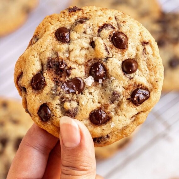 Keto Chocolate Chip Cookies – Almond Flour, Low Carb, Gluten-Free
