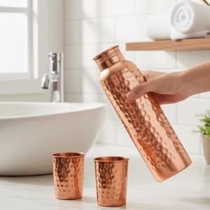 Botella de cobre martillado 100 % puro Ayurveda de 1 litro con textura artesanal. Botella de agua de cobre martillado. Reutilizable, desintoxicante. Regalo.