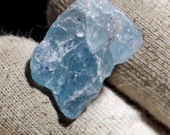 Aquamarine Raw,Natural 100% Rare Aquamarine Rough,African Mines Aquamarine Raw Crystal,AAA Precious Aquamarine Rough Gemstone,17x12mm-10 Cts