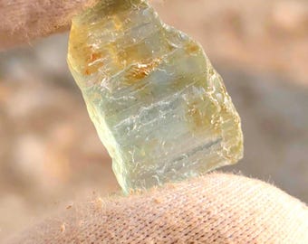 Aquamarine Raw,Natural 100% Rare Aquamarine Rough,African Mines Aquamarine Raw Crystal,AAA Precious Aquamarine Rough Gemstone,20x13mm 11 Cts