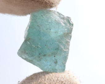 Aquamarine Raw,Natural 100% Rare Aquamarine Rough,African Mines Aquamarine Raw Crystal,AAA Precious Aquamarine Rough Gemstone,20x16mm 33 Cts