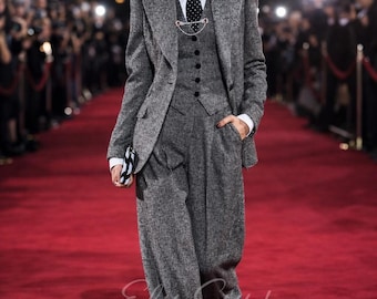 Women’s Grey Tweed Peaky Blinders Suit | 1920s Vintage Inspired Gangster Style Suit | British Tailoring- Gift for him