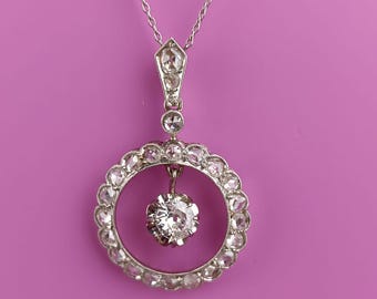 Art Deco Necklace with 18-karat white gold chain and diamond pendant