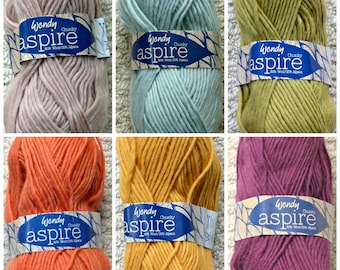 Alpaca Knitting Wool/Yarn Wendy Aspire Alpaca and Wool Chunky (Bulky) Knitting Yarn/Wool