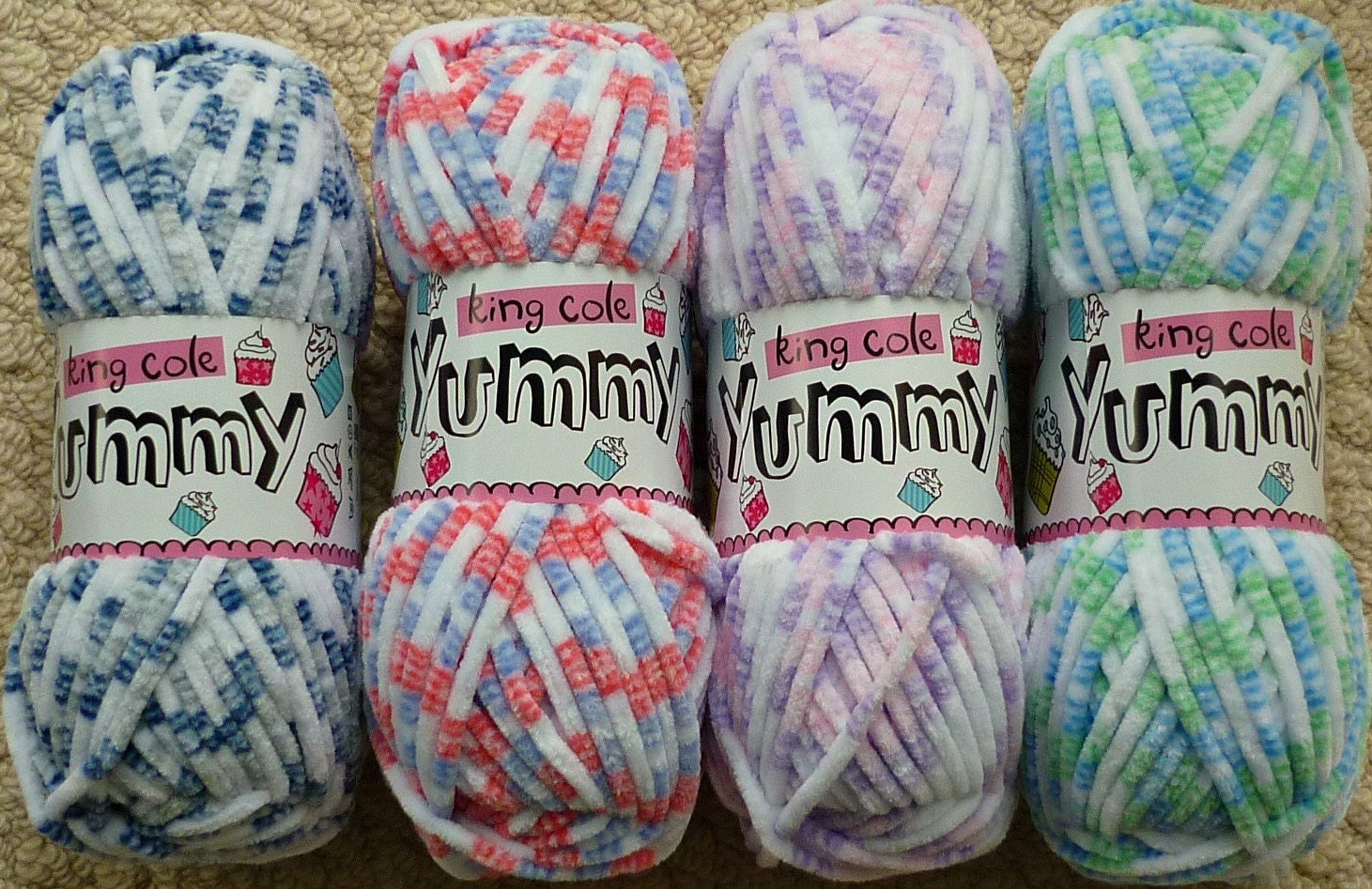 KNITTING PATTERN Girls Easy Knit Sleeveless Waistcoat Yummy Chunky 4536