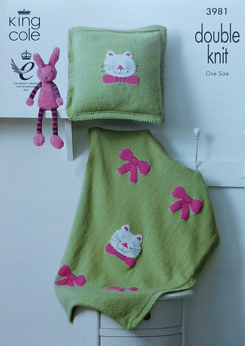 /& Cushion Baby Knitting Pattern K3981 Babies Kitty Cat Blanket Knitting Pattern DK Light Worsted Throw Pillow King Cole