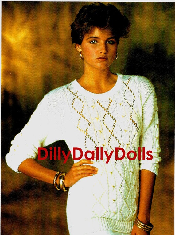 Woman's Diamond Lace Front Tunic 