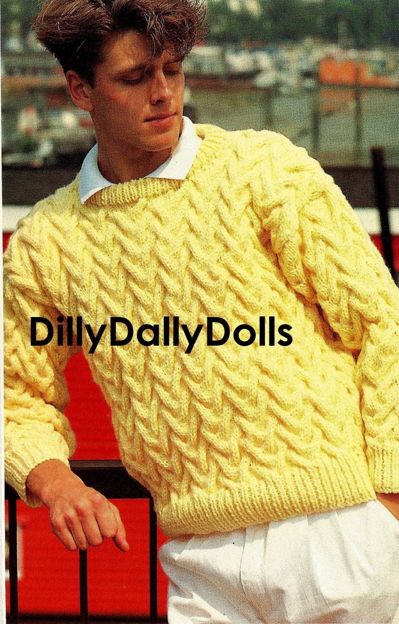 EXPERIENCED KNITTER 1980/'s Vintage men/'s crew neck cable sweater pattern
