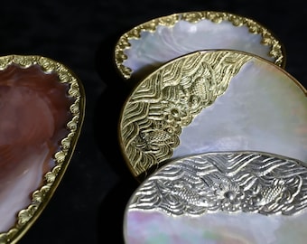 Mother of Pearl Plate, Natural Shell Plate, Mini Serving Plate, Handmade Kitchen Tool, Unique Utensil Gift， Mother of Pearl Jewelry Holder
