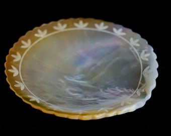 Mother of Pearl Plate, Natural Shell Plate, Mini Serving Plate, Handmade Kitchen Tool, Unique Utensil Gift， Mother of Pearl Jewelry Holder