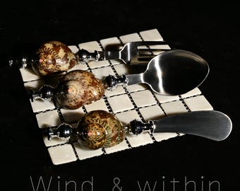 Mother of Pearl Spoon, Natural Shell Caviar Spoon, Mini Serving Utensil for Caviar Sugar Tea Coffee, Handmade Kitchen Tool, Unique Gift