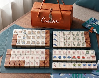 Zestaw do gry w mahjonga w stylu amerykańskim z personalizowanym skórzanym etui podróżnym, zestaw do gry w płytki mahjonga | Elegancki prezent na święta i Boże Narodzenie | Domowy stół do gry