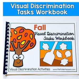 以下が含まれることがあります： 「Visual Discrimination Tasks Workbook」というタイトルのスパイラル綴じのワークブック。表紙には、オレンジと赤の葉を持つ漫画の木、「Fall」という単語、視覚的識別活動が描かれています。このワークブックは教育目的で設計されています。