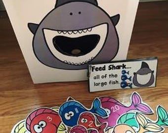 Contenitore sensoriale "Dai da mangiare allo squalo" - Attività oceanica per le prime abilità