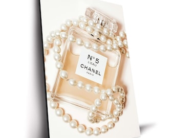 No5 In Pearls Minimal Fashion Trend Poster, Canvas Print, Modern Fashion Wall Art for Living Room, Office & Gallery Wall