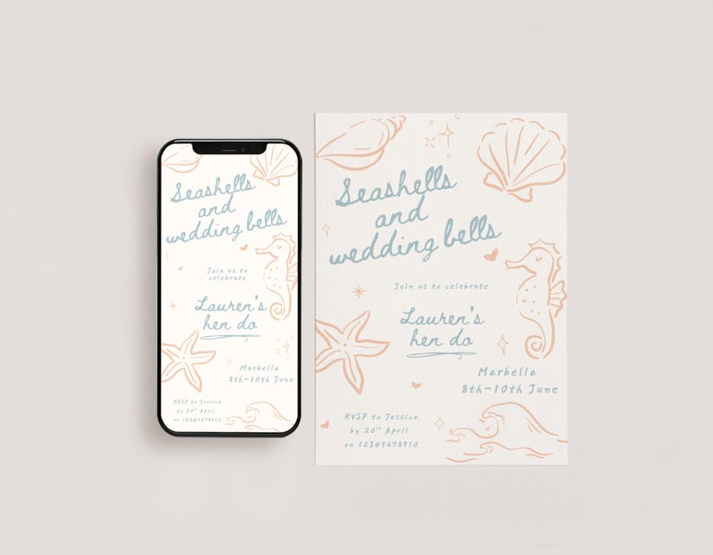 Peut inclure: Un smartphone et une carte d'invitation avec le texte "Seashells and wedding bells" en &eacute;criture bleue. L'invitation pr&eacute;sente des illustrations d'hippocampes, de coquillages et d'&eacute;toiles de mer en p&ecirc;che. Le t&eacute;l&eacute;phone affiche le m&ecirc;me design.