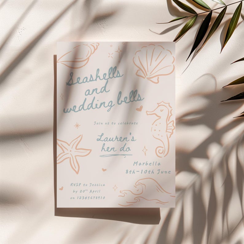 Peut inclure: Une invitation rose clair avec le texte "Seashells and wedding bells" et des illustrations de coquillages, d'un hippocampe et de vagues. L'invitation indique "Lauren's her do" et comprend les informations RSVP et la date de l'&eacute;v&eacute;nement.