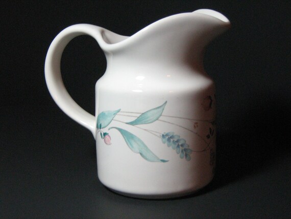 Vintage Stoneware Creamer Pfaltzgraff April Retired Pattern | Etsy Vintage Stoneware Creamer Pfaltzgraff April Retired Pattern | Etsy