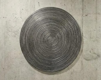 Pintura redonda en espiral plateada 3D – Escultura circular de yeso – Arte mural hipnótico – Hecho a medida