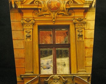 Wastebasket - Window and Pediment in Ljubljana