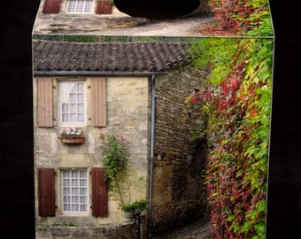 Tissue Box Cover Quiet Lane in Beynac