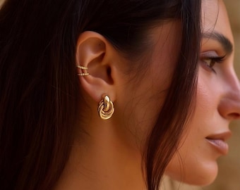 Pendientes de nudo dorado, elegantes pendientes llamativos, un regalo considerado para ella.